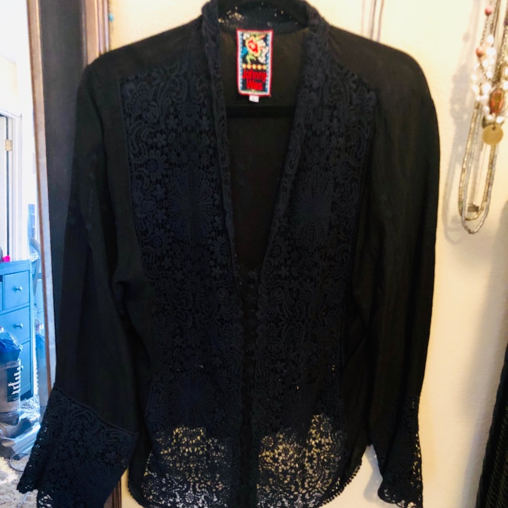 Johnny Was NWOT black shirt size Large